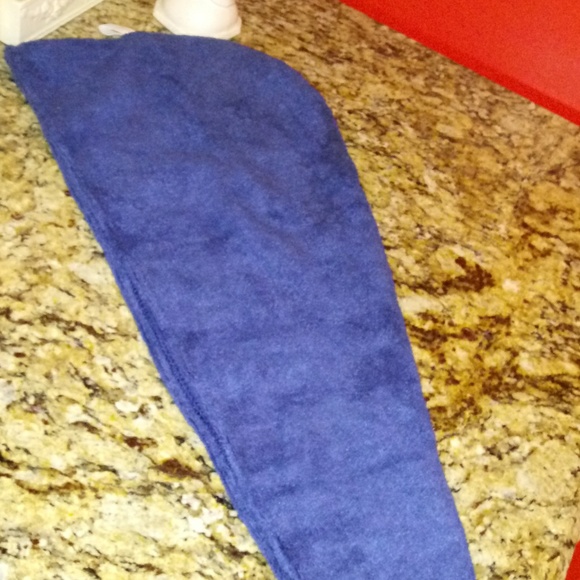 Concierge Collection Bathtowel/Headwrap Set - Picture 4 of 6